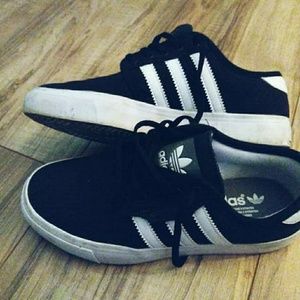 Youth Classic Adidas!